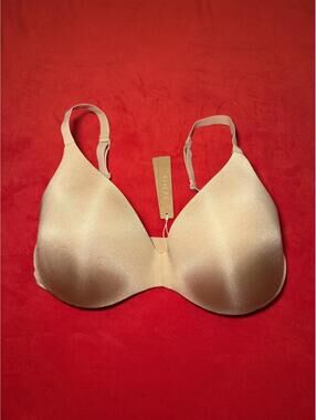 Skims Wireless Form Push Up Plunge Bra Color Clay Size 34DDD